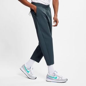 Nike Sportswear Tech Pack Cropped  Men's Pants